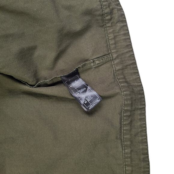 Disney Star Wars Galaxys Edge Resistance Logo Jacket Green Spire Outpost Size XS - Picture 6 of 6